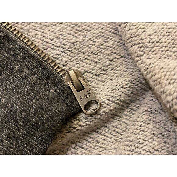 Abercrombie & Fitch AF Mens Hoodie Medium Grey Sweatshirt Pullover Spellout M - Picture 2 of 5